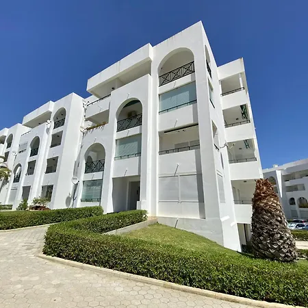 Apartment Brightness 3 With Pool By Homing *